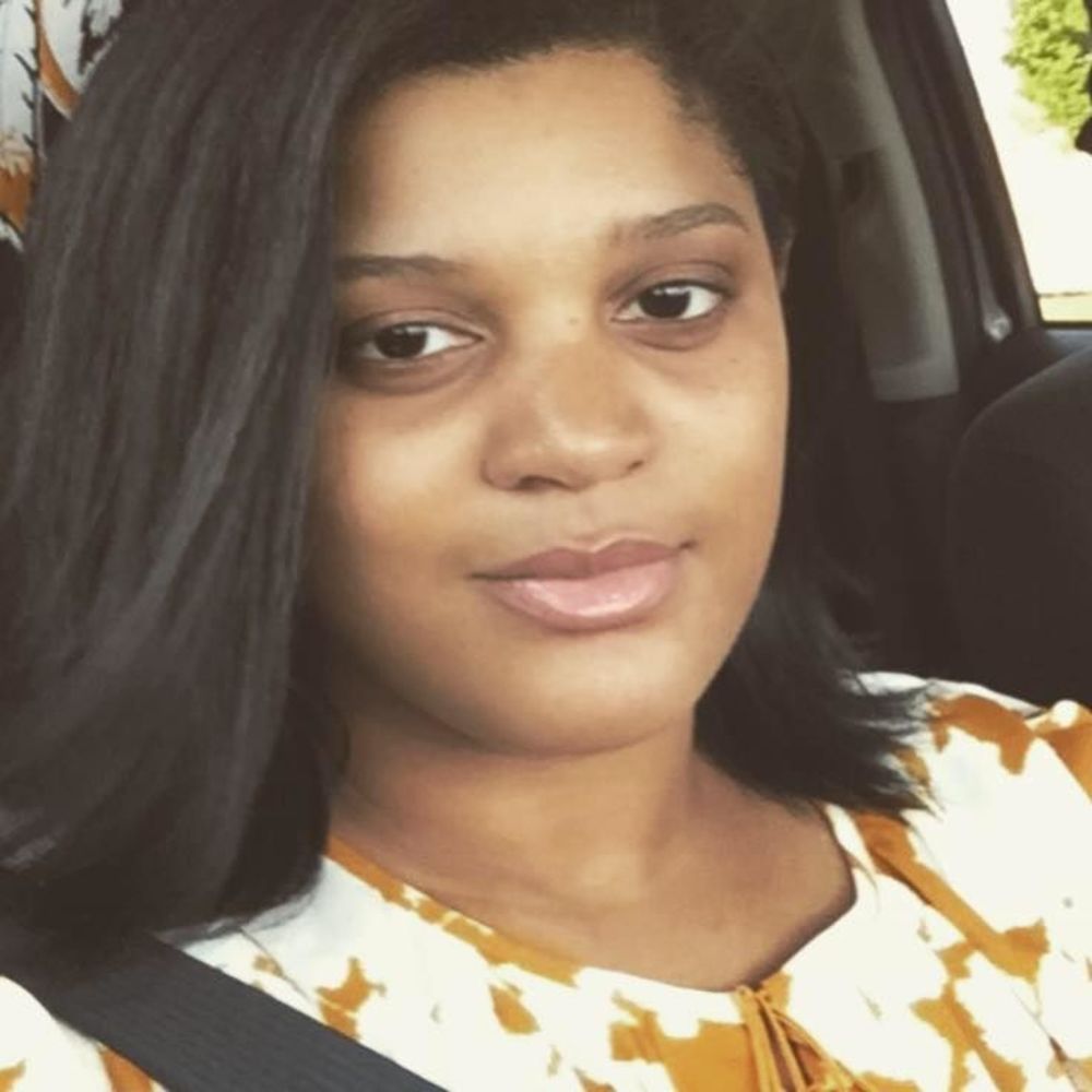 Meet your Posher, Ayla